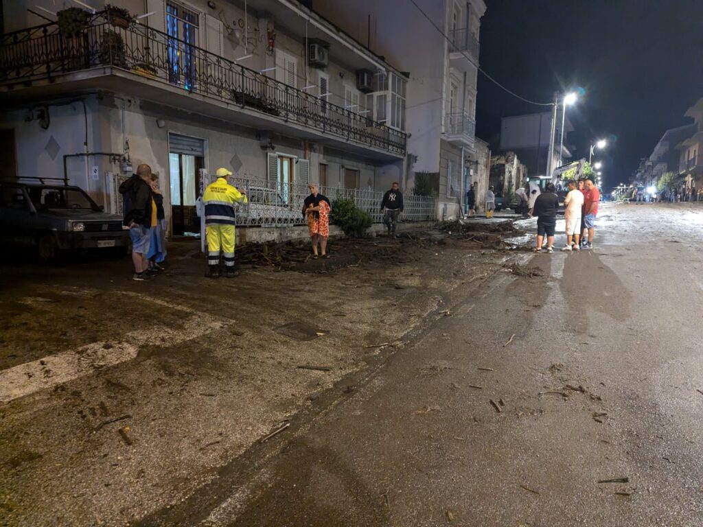 Mugnano del Cardinale: lavori senza sosta per ripristinare via Nazionale delle Puglie dopo lAlluvione.  Video e Foto