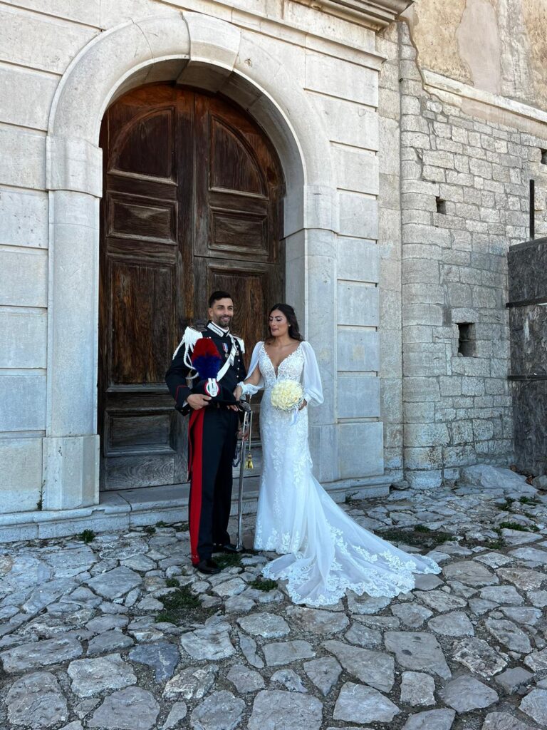 CAMPOSANO. Matrimonio in Arma: Carabinieri Deborah Silvestro e Danilo Sances Sposi