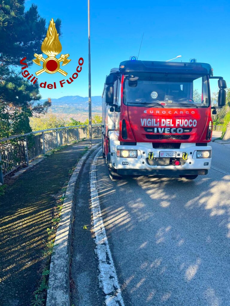 Tragedia ad Ariano Irpino: 54enne soccorso dai Vigili del Fuoco sotto il ponte Panoramica muore dopo il ricovero