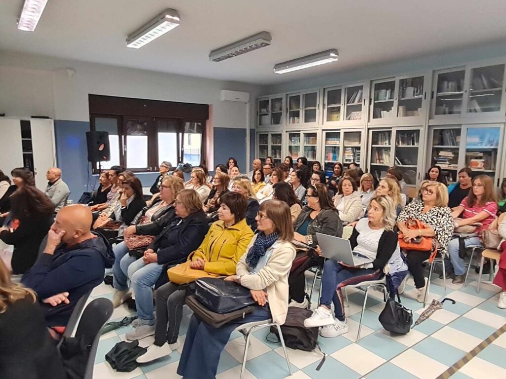 LIc Aurigemma di Monteforte e la sfida di una dimensione europea dellistruzione con i progetti eTwinning ed Erasmus+