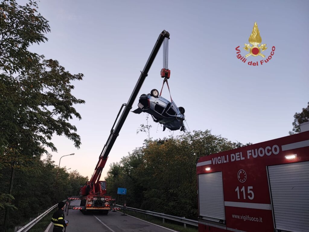 Lioni. Le foto del terribile incidente stradale dove ha perso la vita un 24enne