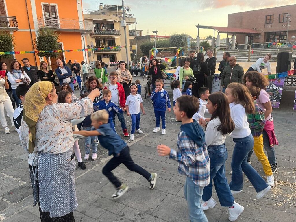 Grande Successo per la Festa della Vendemmia in Piazza Lancellotti a Visciano. Foto