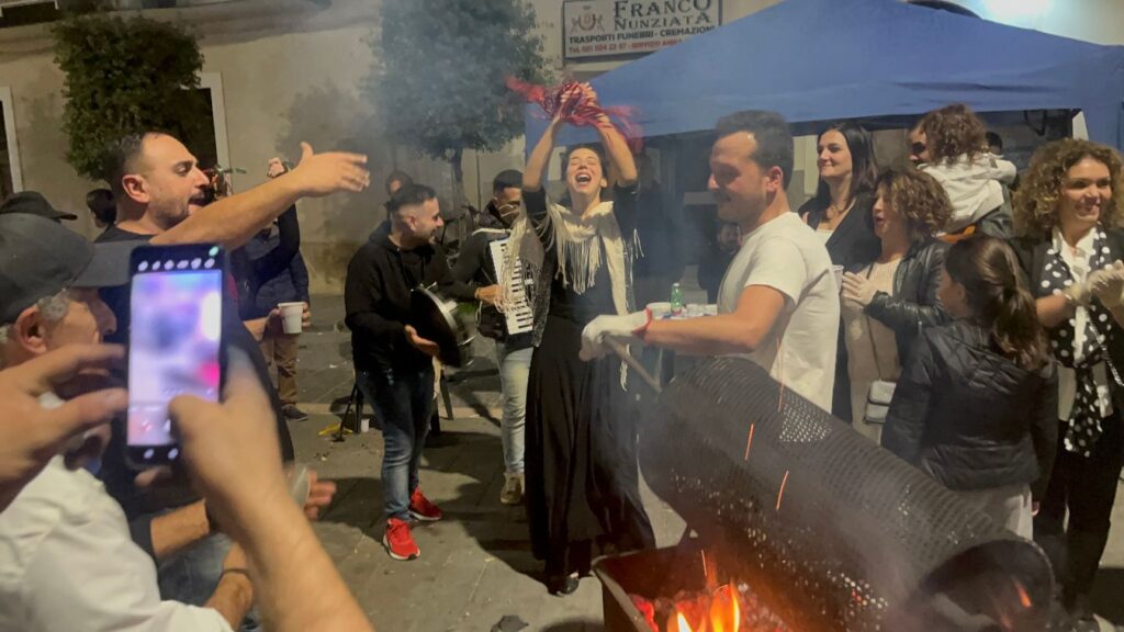 Grande Successo per la Festa della Vendemmia in Piazza Lancellotti a Visciano. Foto