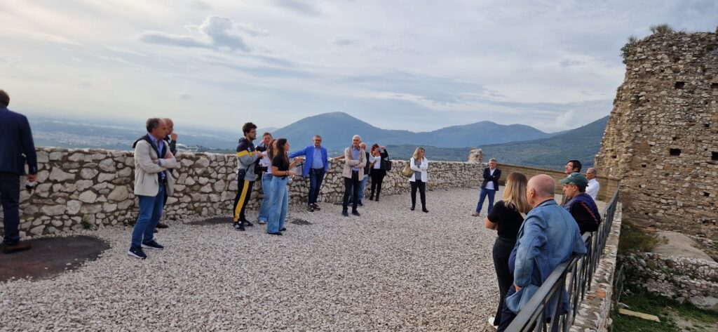 AVELLA: Si è tenuto il Seminario sul Castello tra Sicurezza e Conservazione, organizzato dallOrdine degli Ingegneri di Avellino. VIDEO