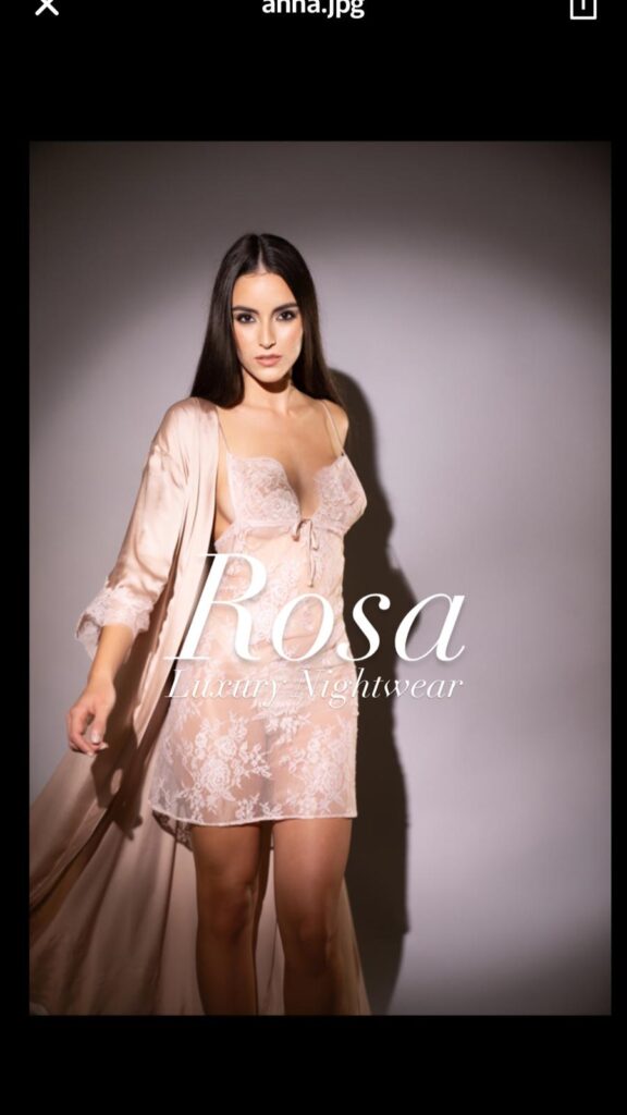 Annalisa Ambrosio: Il talento e linnovazione nella moda italiana con il nuovo brand “Rosa”