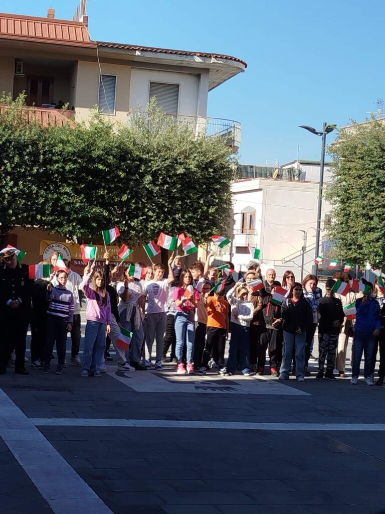 Celebrazione del 4 Novembre a Sperone: Onorate le Forze Armate e i Caduti in Guerra