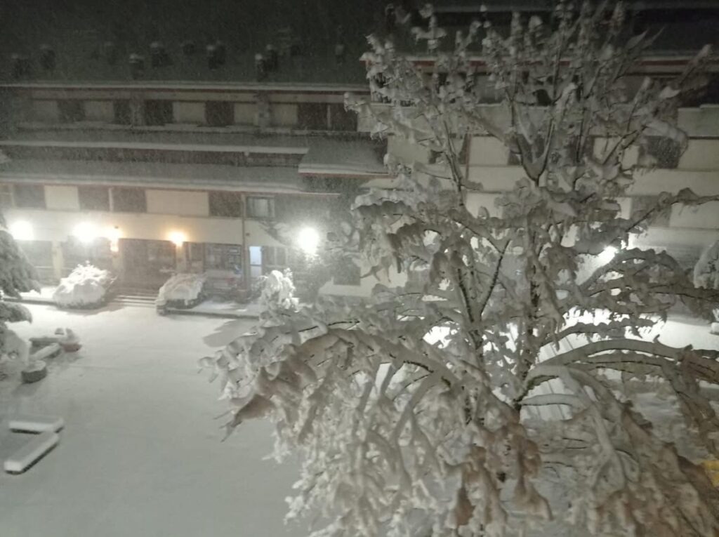 Irpinia sotto la neve: ondata di gelo imbianca molte località della Provincia