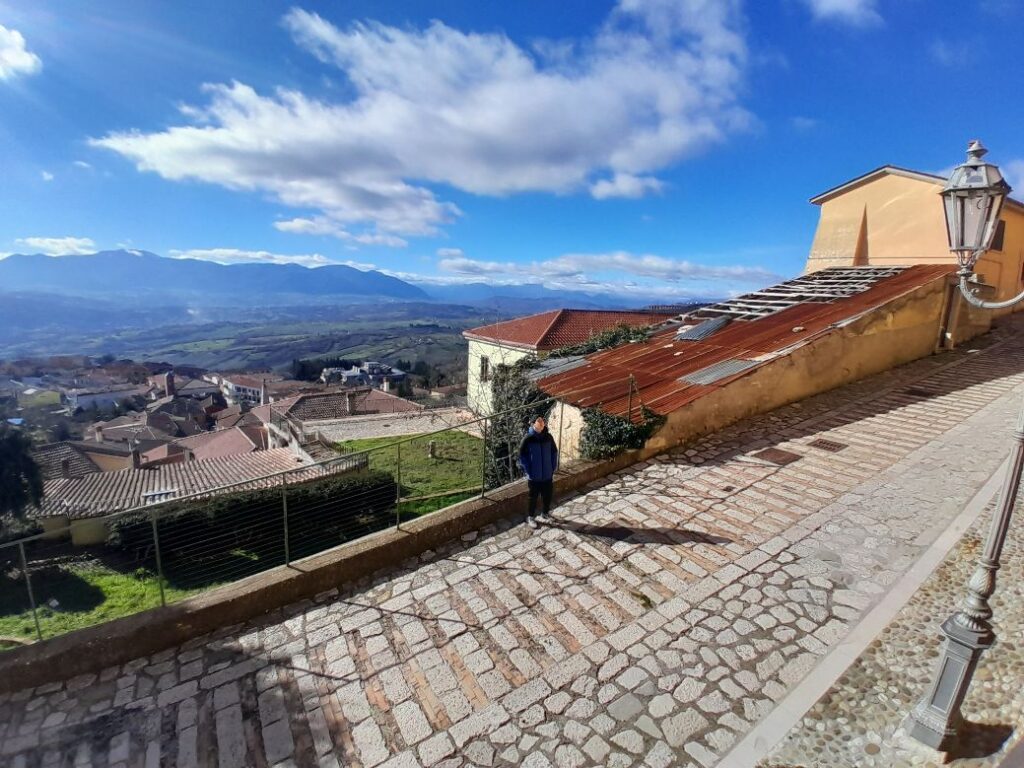 Alta Irpinia, 7 e 8 gennaio, un tour di due giorni, tra desertificazione dei campi e pochi giovani in giro.