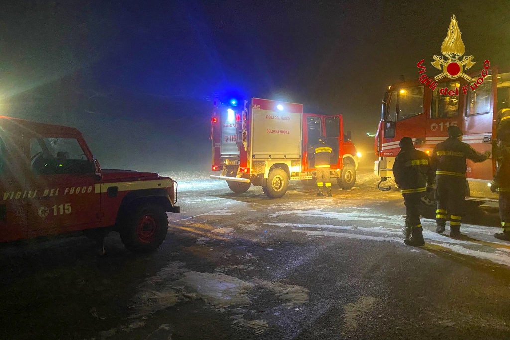 Monte Terminio: Vigili del Fuoco soccorrono quattro ragazzi bloccati nella neve a Campolaspierto