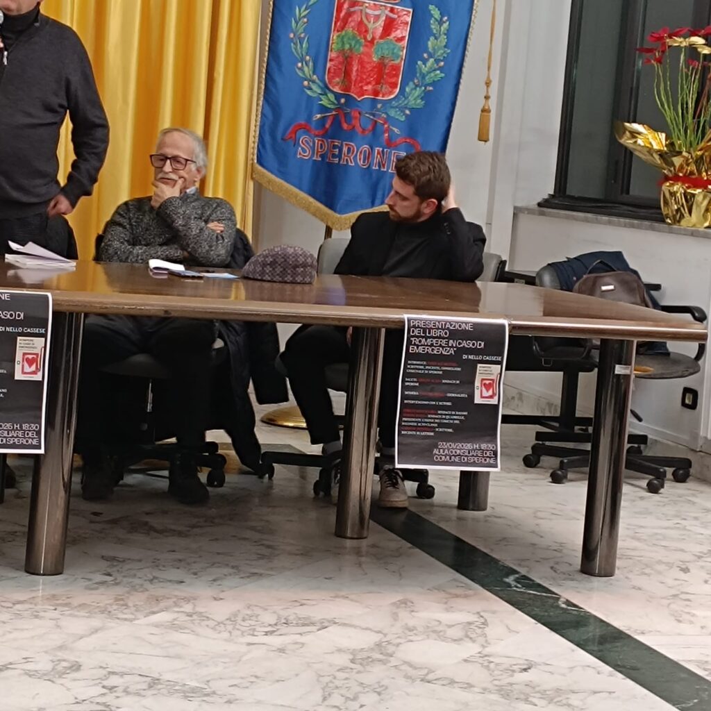 Sperone ospita la presentazione del libro di Nello Cassese: Rompere in caso di emergenza. Foto