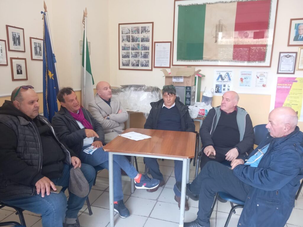 SPERONE. Iniziativa del Comitato Civico “È( A) Vitiamolo”: Sostegno ai Pendolari e Lotta per il Ripristino della Tratta Baiano Napoli