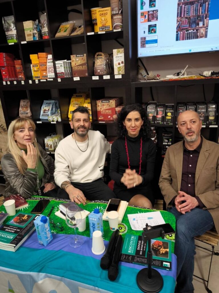 La poesia incontra la solidarietà al Caffè Letterario di Avellino