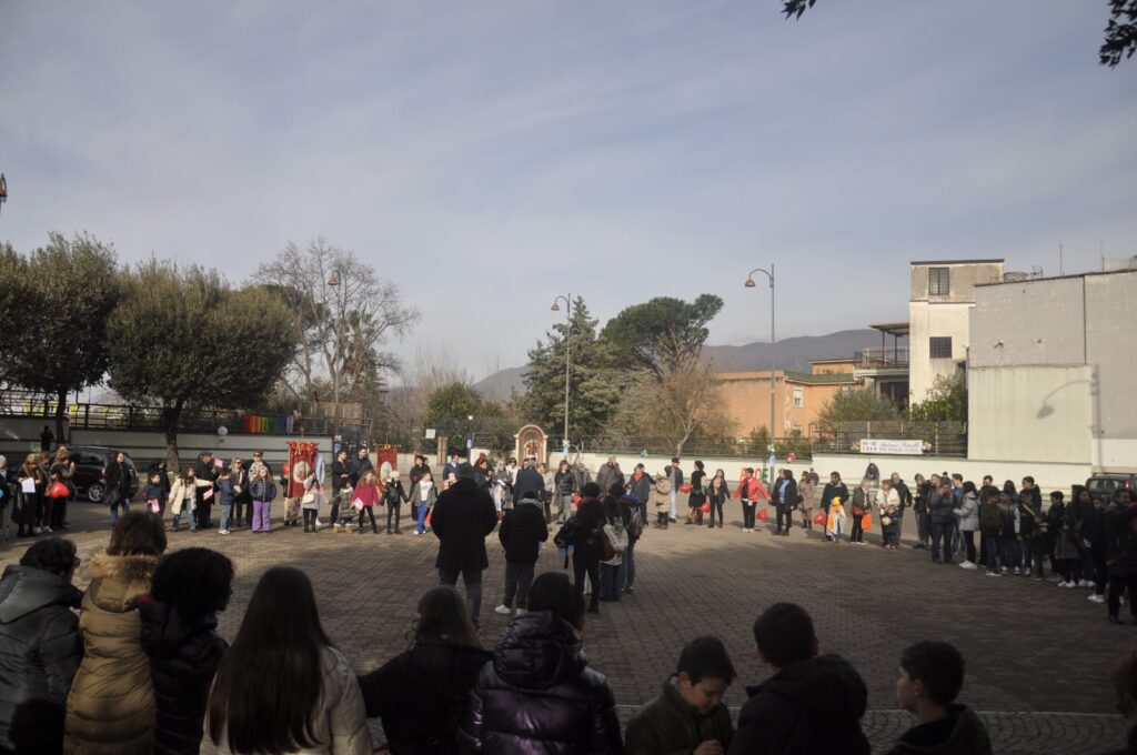 Baiano, Marcia della Pace: un cammino di riflessione e speranza (foto inviate dall’Azione Cattolica di Quadrelle).