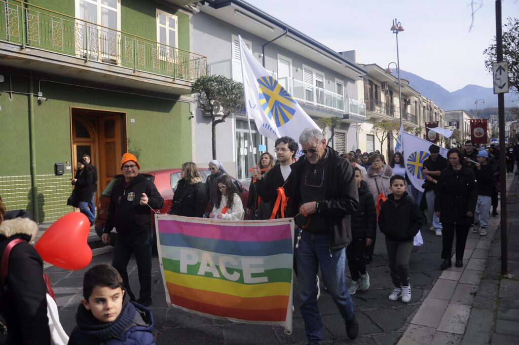 Baiano, Marcia della Pace: un cammino di riflessione e speranza (foto inviate dall’Azione Cattolica di Quadrelle).