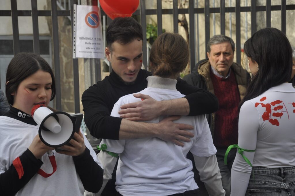 Baiano, Marcia della Pace: un cammino di riflessione e speranza (foto inviate dall’Azione Cattolica di Quadrelle).