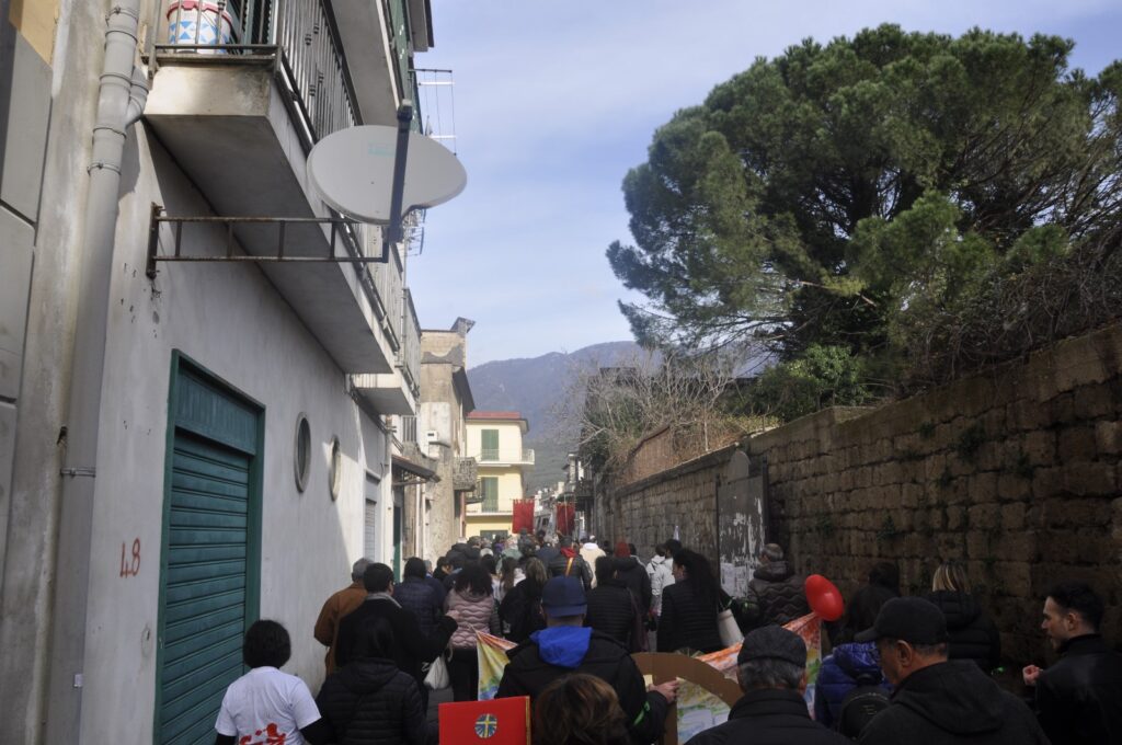 Baiano, Marcia della Pace: un cammino di riflessione e speranza (foto inviate dall’Azione Cattolica di Quadrelle).