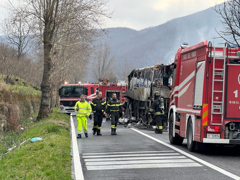 MUGNANO DEL CARDINALE. Via Nazionale interdetta al traffico nei pressi del cimitero. Ecco cosa è successo