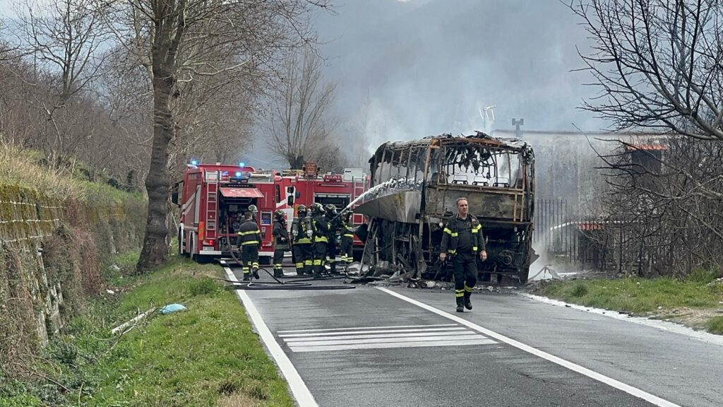 MUGNANO DEL CARDINALE. Via Nazionale interdetta al traffico nei pressi del cimitero. Ecco cosa è successo