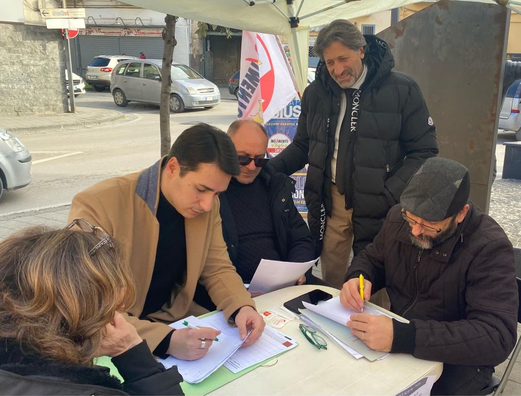 ACERRA M5S: CONSEGNATE LE FIRME PER LA SICUREZZA, ORA IL COMUNE DEVE AGIRE