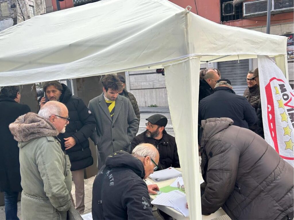 ACERRA M5S: CONSEGNATE LE FIRME PER LA SICUREZZA, ORA IL COMUNE DEVE AGIRE