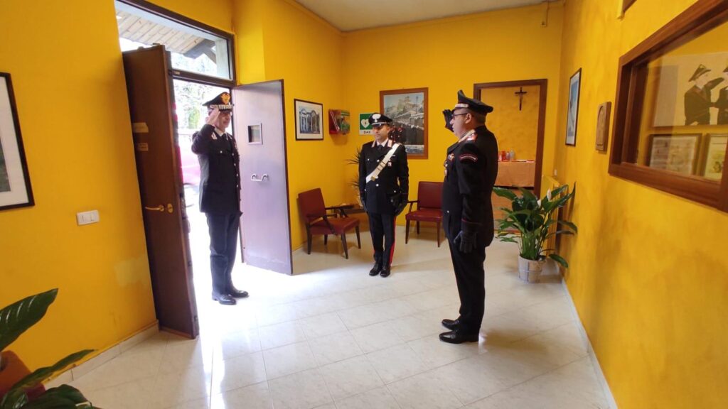 Il Generale Marco Minicucci in visita alla Stazione Carabinieri di Forino