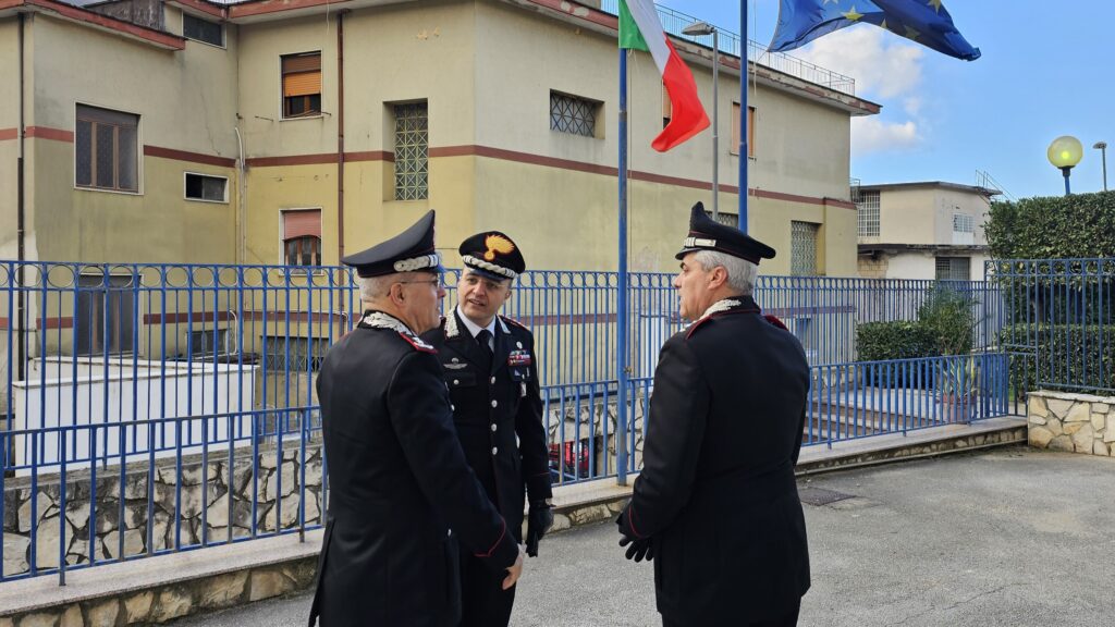 Il Generale La Gala in visita alla Compagnia Carabinieri di Solofra.