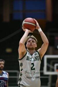 Cuore e grinta: Avellino Basket ferma la Fortitudo Bologna 79 73