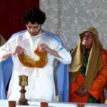 Mugnano del Cardinale, fede e partecipazione in Piazza Umberto I: la Via Crucis 2025 emoziona la comunità (Foto  e Video)