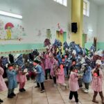 Capriglia Irpina, l’Amministrazione tra la sua gente: sorrisi, abbracci e un’accoglienza calorosa
